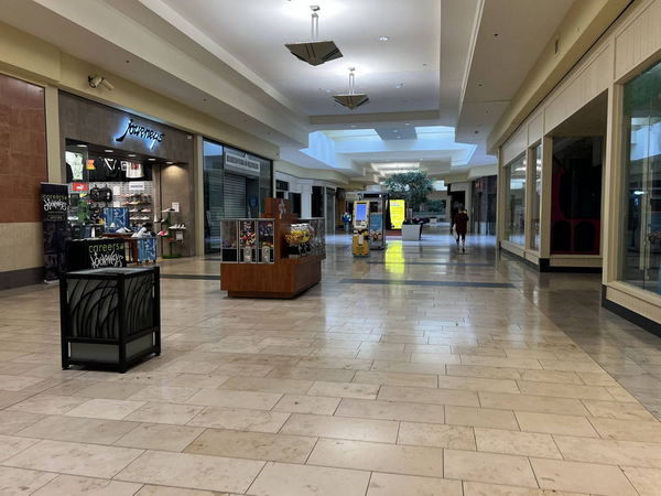 Lansing Mall - Aug 13 2022 (newer photo)